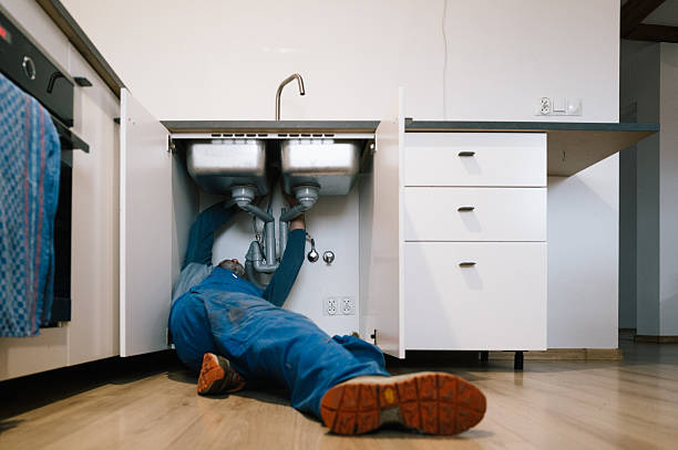 Professional Pipe Repair technician working in Kew Gardens, NY